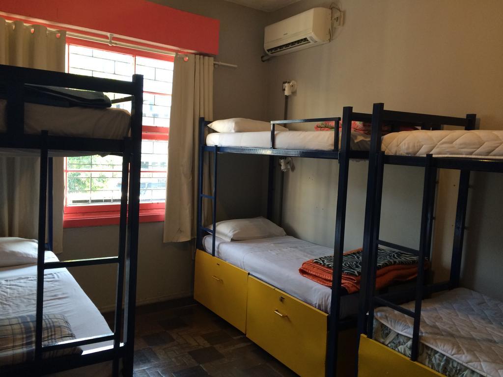 Casa Azul Hostel Порту-Алегри Номер фото